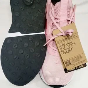 Nike | Shoes | Nike Air Max 22 Gs Size 7y Sneaker Shoes  display picture 2